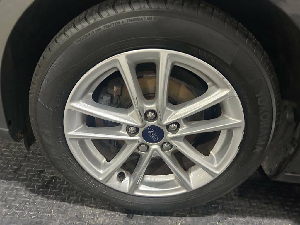 Ford Focus Estate 1.5 Tdci 120 Zetec Grey #5