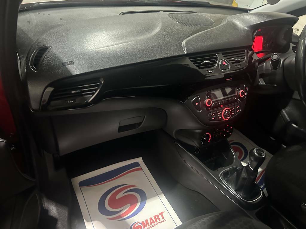 Vauxhall Corsa Hatchback Special Ed 1.4 75 Ecoflex Sting Red #4