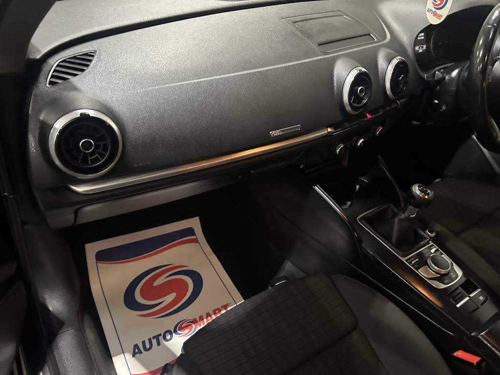 Audi A3 Hatchback 1.4 Tfsi Sport Black #4
