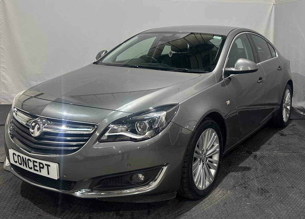 Vauxhall Insignia Hatchback 2.0 Grey