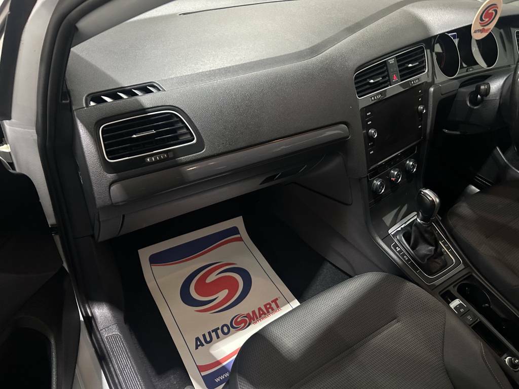 Volkswagen Golf Hatchback 2.0 Tdi Se Nav White #4
