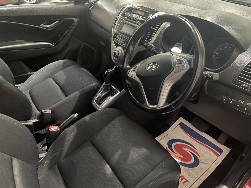 Hyundai Ix20 Hatchback 1.6 Se Red #3