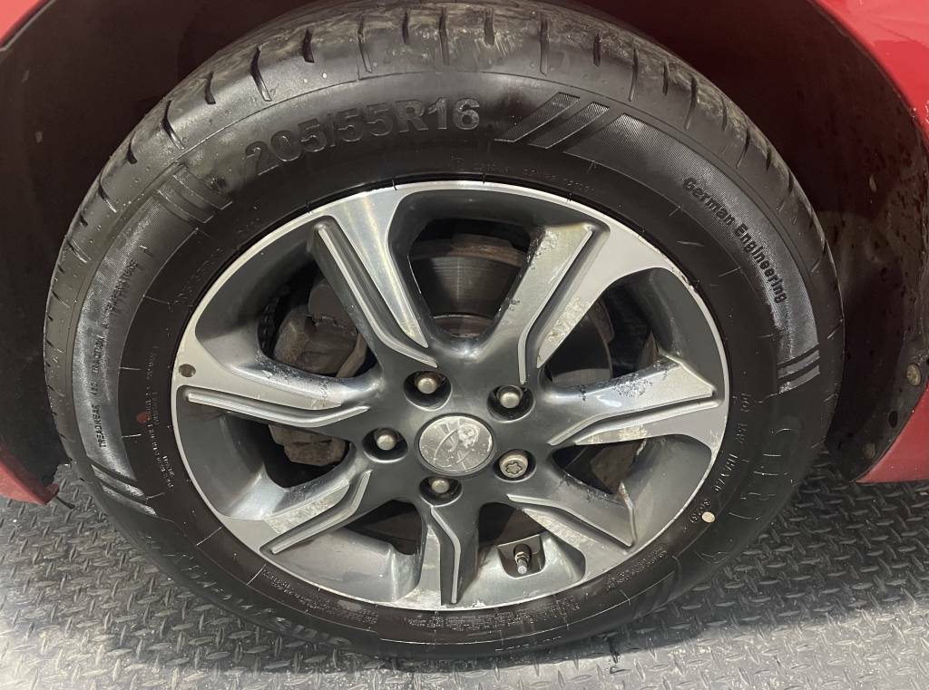 Hyundai Ix20 Hatchback 1.6 Se Red #5