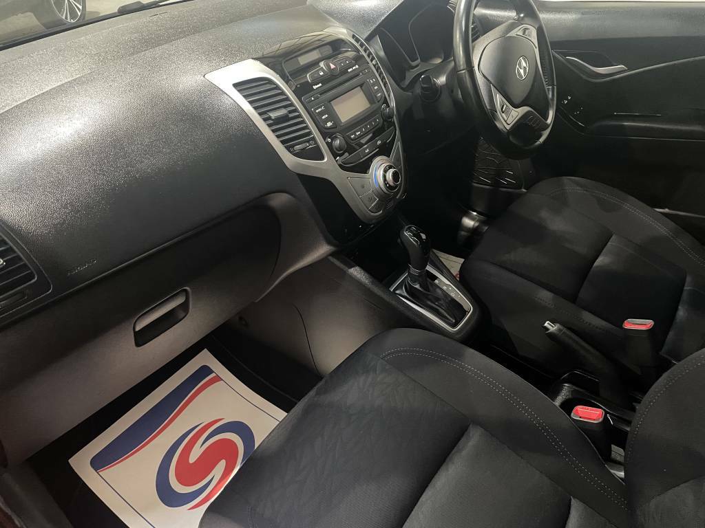 Hyundai Ix20 Hatchback 1.6 Se Red #4