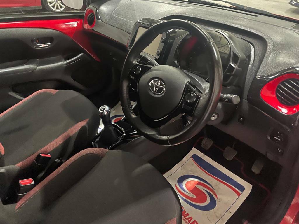 Toyota Aygo Hatchback Special Edi 1.0 Vvt-i X-cite 4 Red #4