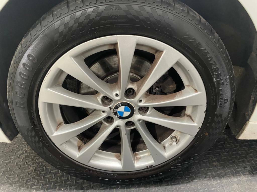BMW 3 Series Touring 316D Se White #5