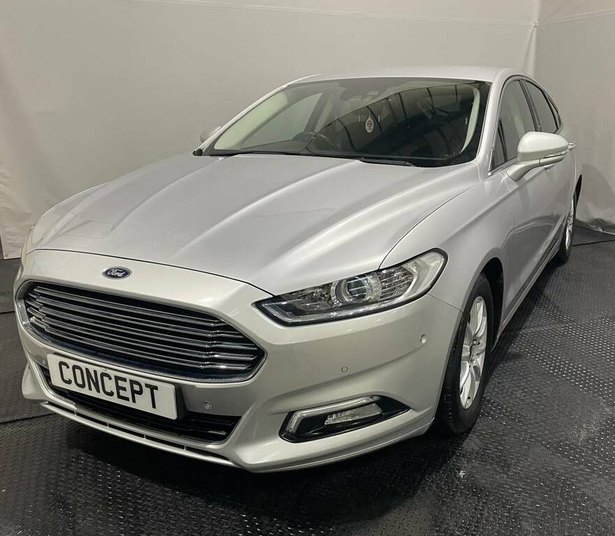 Ford Mondeo Hatchback 1.5 Tdci Econetic Titanium Silver