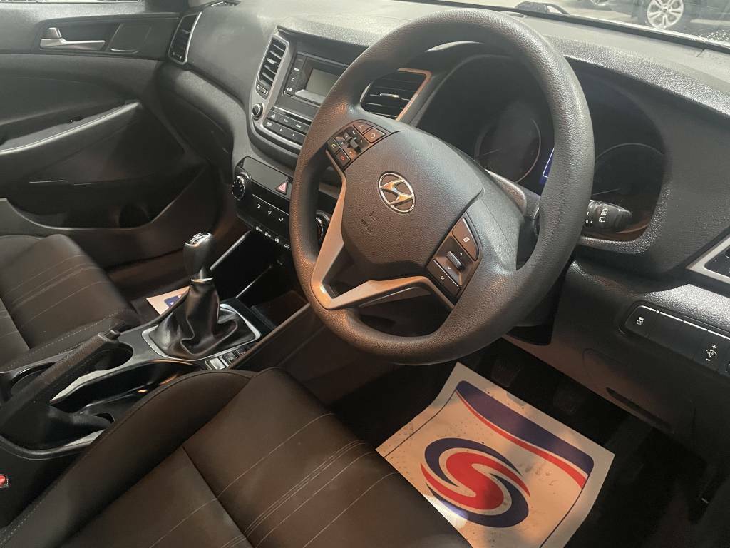 Hyundai Tucson Estate 1.7 Crdi Blue Drive S Silver #3