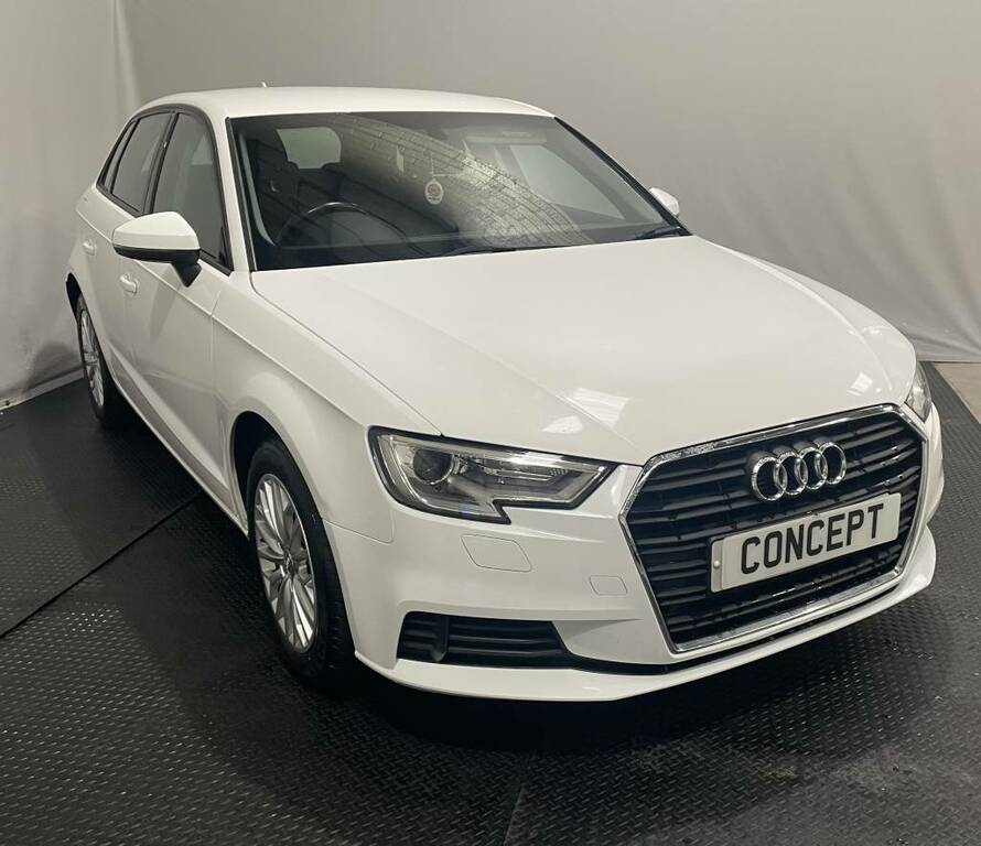 Audi A3 Sportback 1.6 Tdi Se Technik White #2
