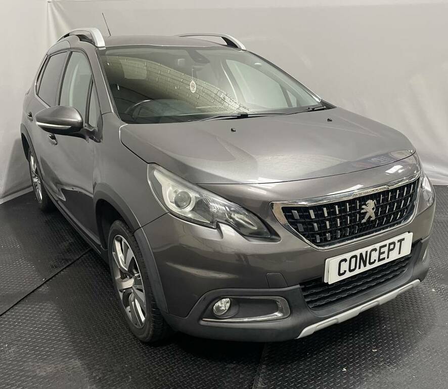 Peugeot 2008 Estate 1.6 Bluehdi 120 Allure Grey #2