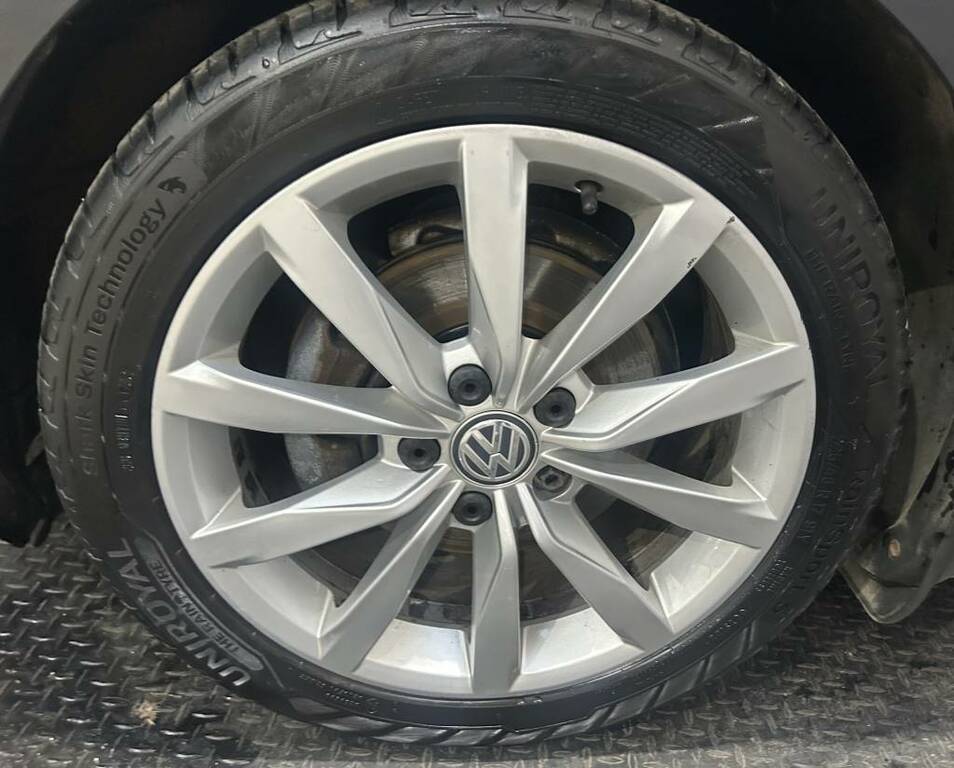 Volkswagen Golf Hatchback 1.6 Tdi 110 Gt Black #5