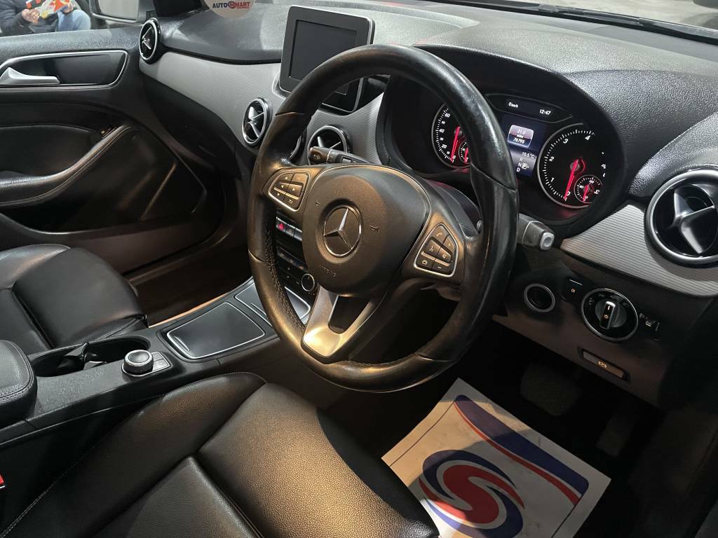 Mercedes-Benz B Class Hatchback B180d Se Grey #3