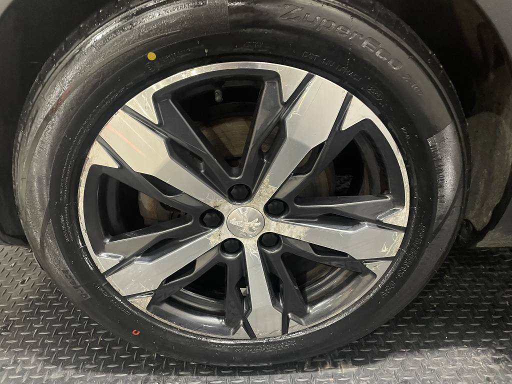 Peugeot 3008 Estate 1.6 Bluehdi 120 Gt Line Brown #5