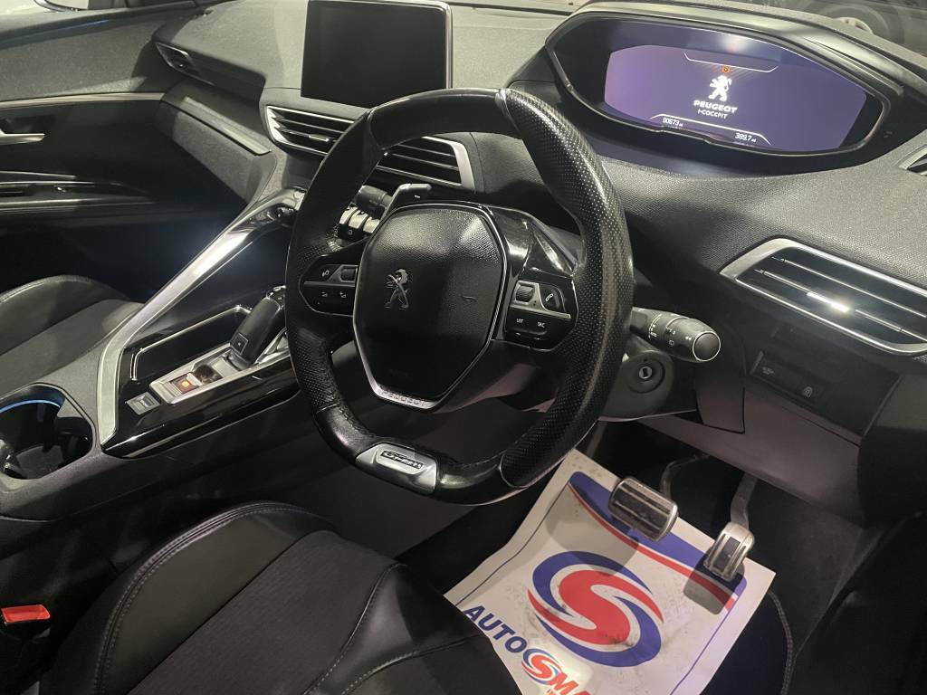 Peugeot 3008 Estate 1.6 Bluehdi 120 Gt Line Brown #3