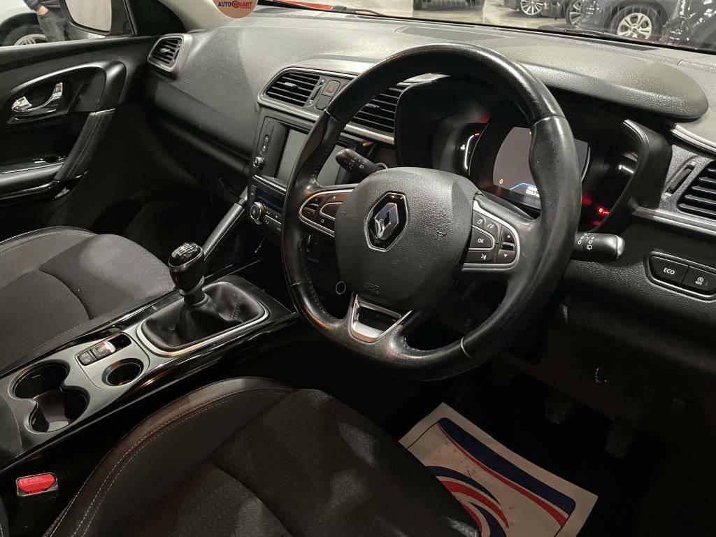 Renault Kadjar Hatchback 1.6 Dci Dynamique S Nav  Red #3