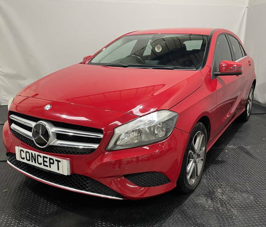 Mercedes-Benz A Class 2.1 A200 Cdi Red