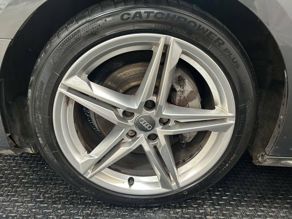 Audi A4 Saloon 2.0 Tdi 190 Quattro S Line Grey #5
