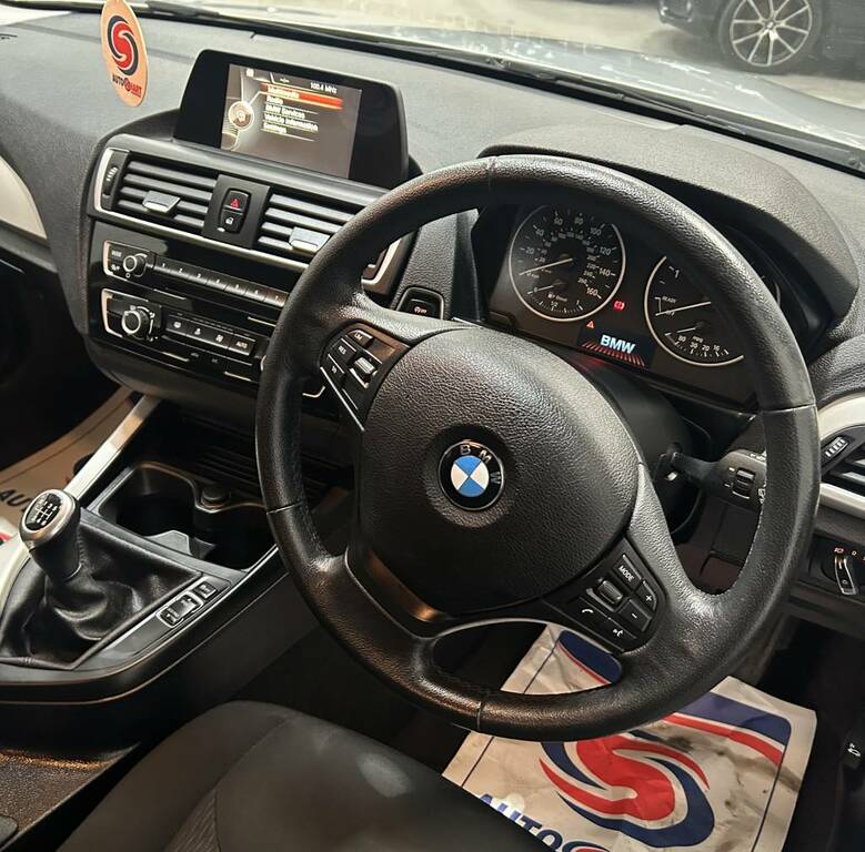 BMW 1 Series Hatchback 116D Efficientdynamics Plus Silver #3