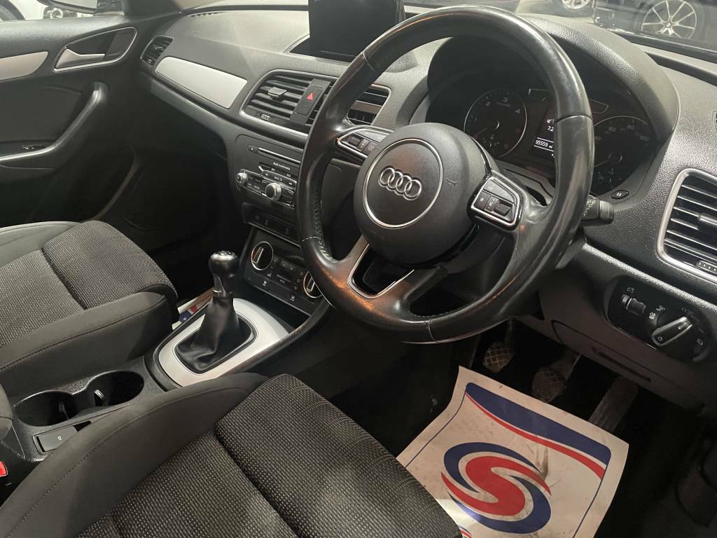 Audi Q3 Estate 2.0 Tdi Sport Black #4