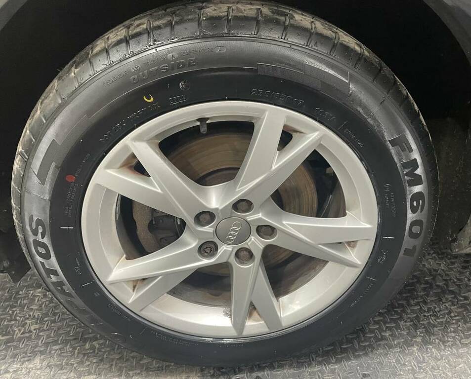 Audi Q3 Estate 2.0 Tdi Sport Black #5