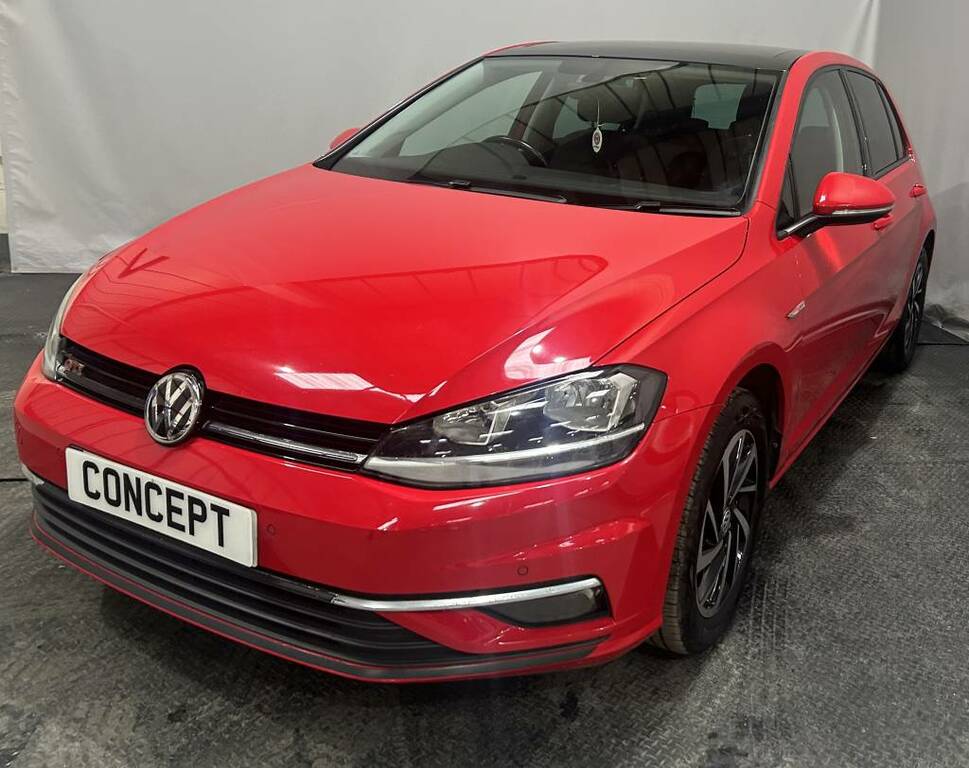 Volkswagen Golf Hatchback 1.0 Tsi 115 Match Red