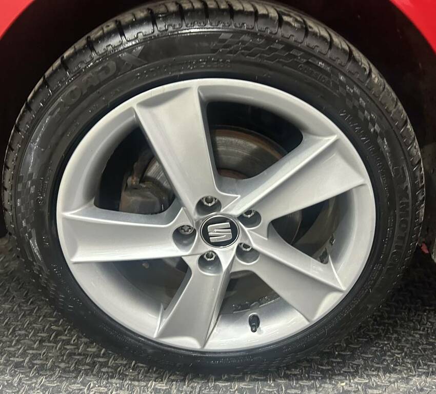 Seat Ibiza Hatchback 1.2 Tsi 90 Fr Technology Red #5