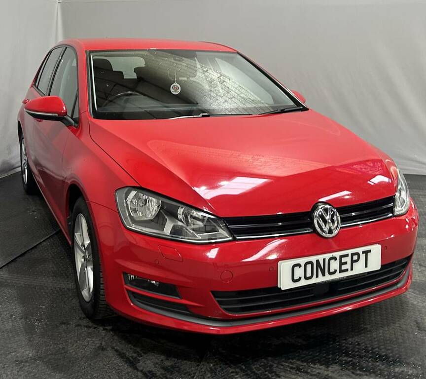 Volkswagen Golf Hatchback 1.6 Tdi 110 Match Edition Red #2