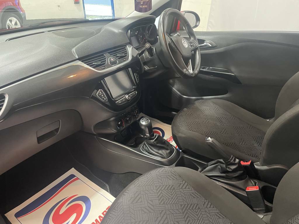 Vauxhall Corsa Hatchback Special Ed 1.4 75 Energy Red #4