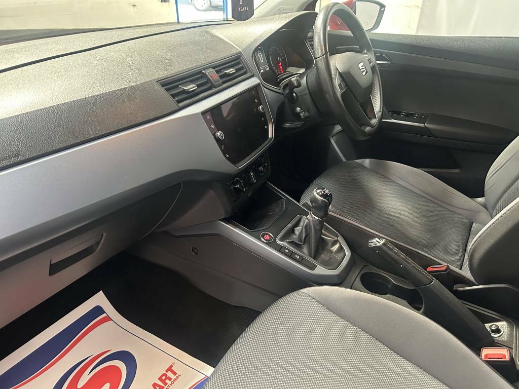 Seat Arona Hatchback 1.6 Tdi 115 Se Technology Lux Red #3