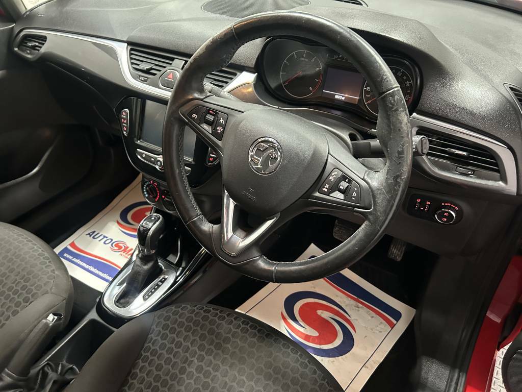 Vauxhall Corsa Hatchback 1.4 Se Nav Red #3