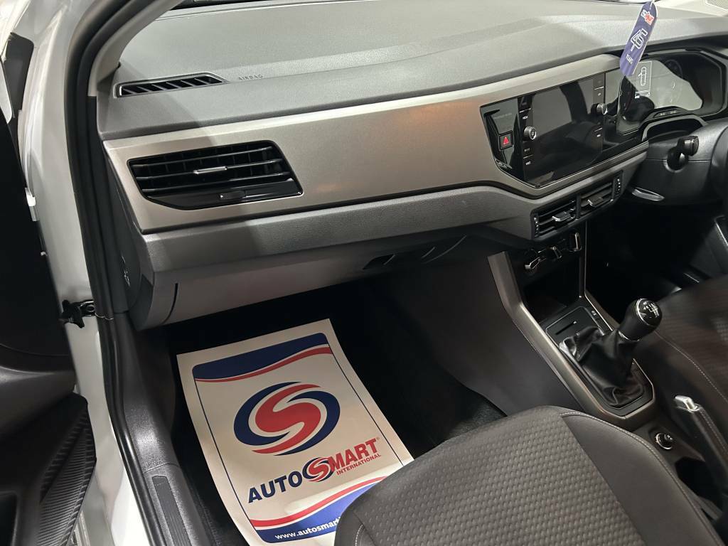 Volkswagen Polo Hatchback 1.0 Evo 80 Match White #4
