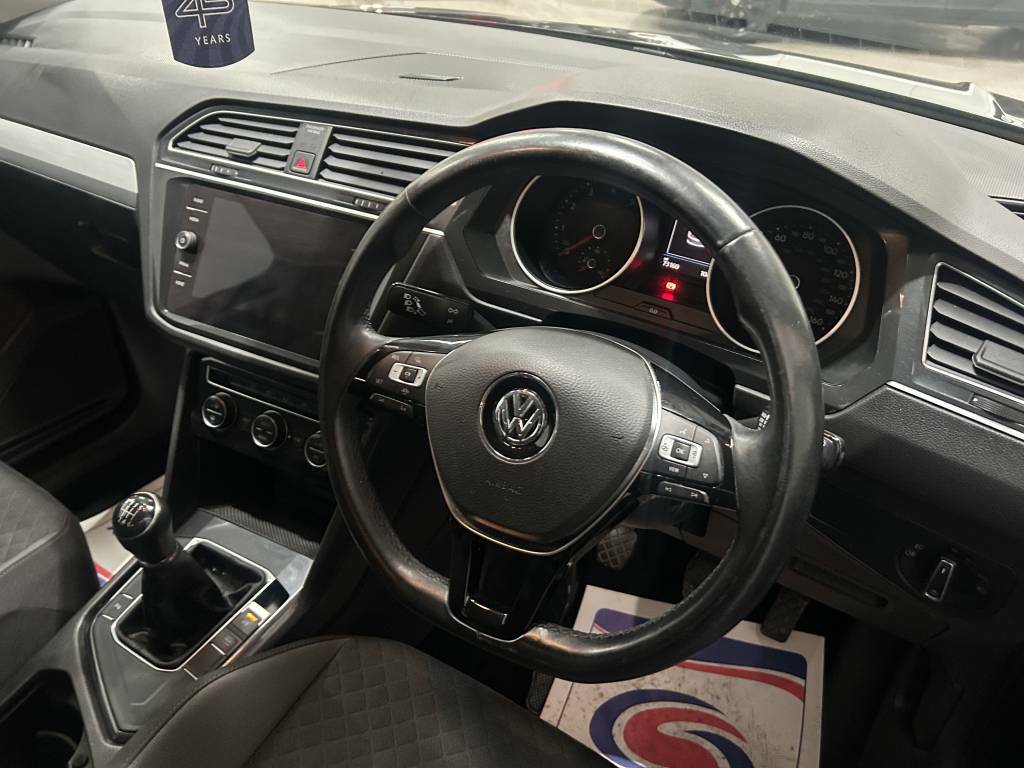 Volkswagen Tiguan Estate 1.5 Tsi Evo 130 Se Nav  Grey #3