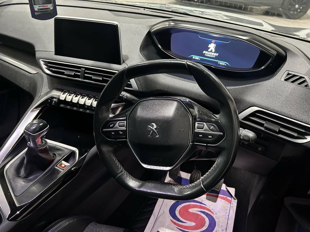 Peugeot 3008 Estate 1.6 Bluehdi 120 Allure Grey #3