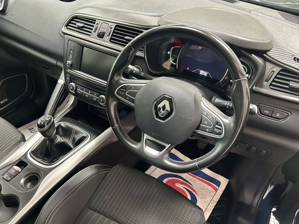 Renault Kadjar Hatchback 1.2 Tce Signature Nav Black #3