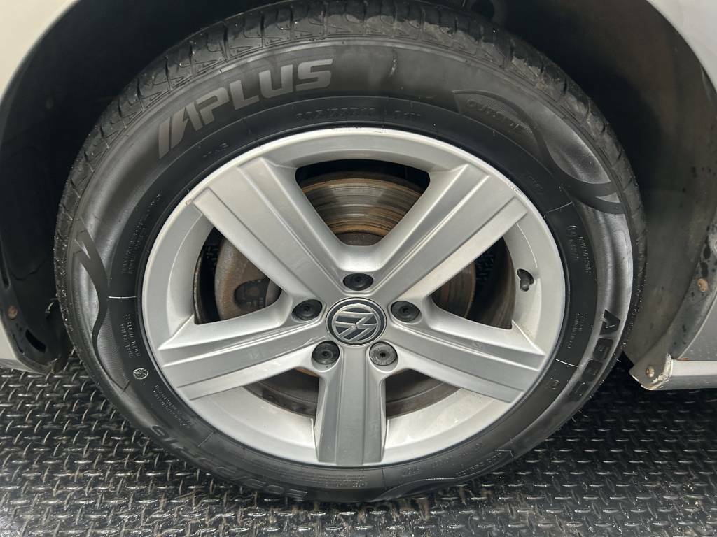 Volkswagen Golf Hatchback 1.6 Tdi 110 Match Edition Silver #5