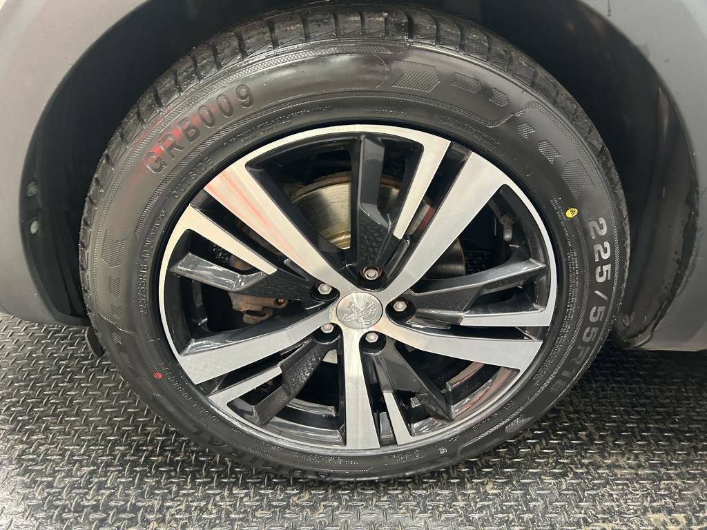 Peugeot 3008 Estate 1.6 Bluehdi 120 Gt Line White #5