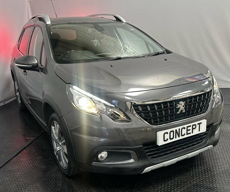Peugeot 2008 Estate 1.6 Bluehdi 120 Allure Grey #2