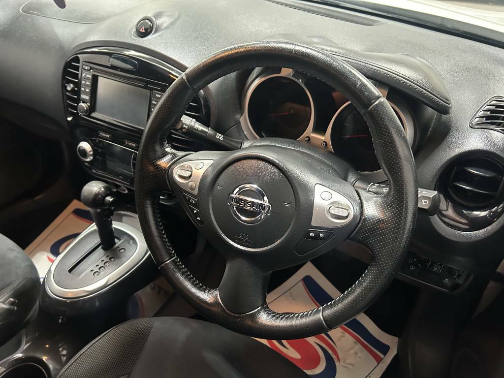 Nissan Juke Hatchback 1.6 N-connecta White #4