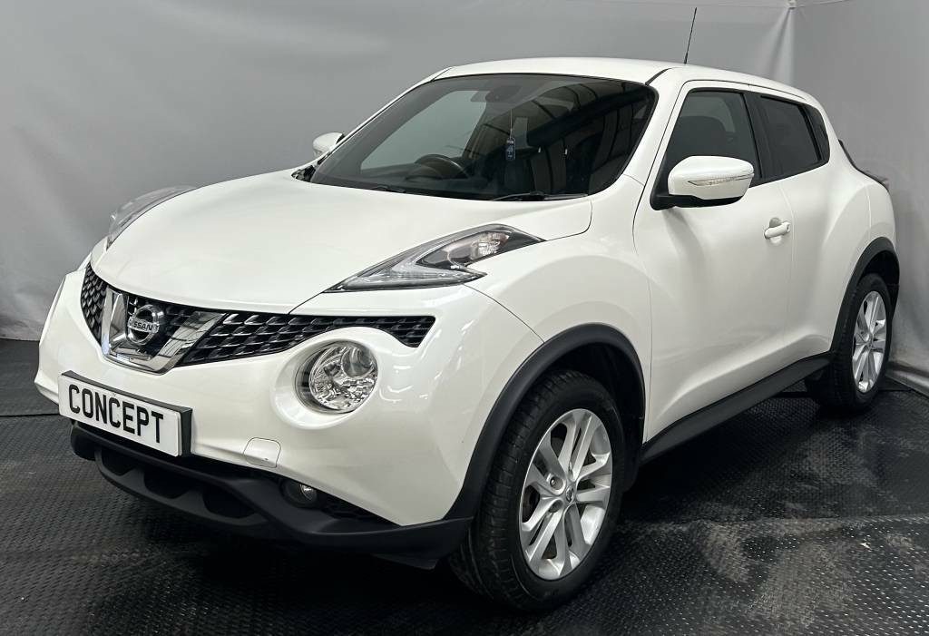 Nissan Juke Hatchback 1.6 N-connecta White