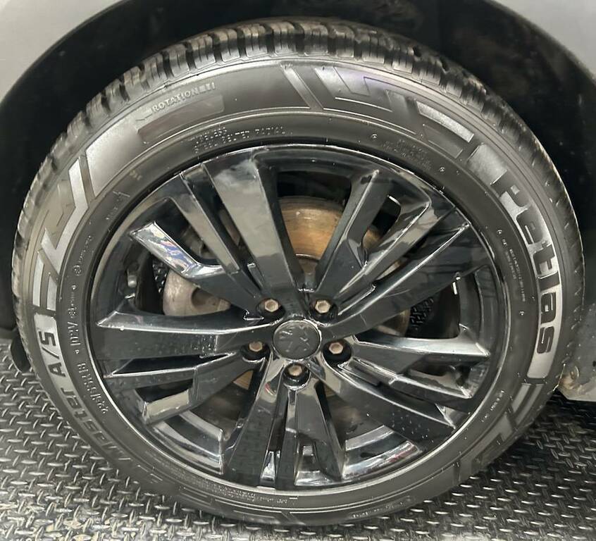 Peugeot 3008 Estate 1.6 Bluehdi 120 Allure Grey #5