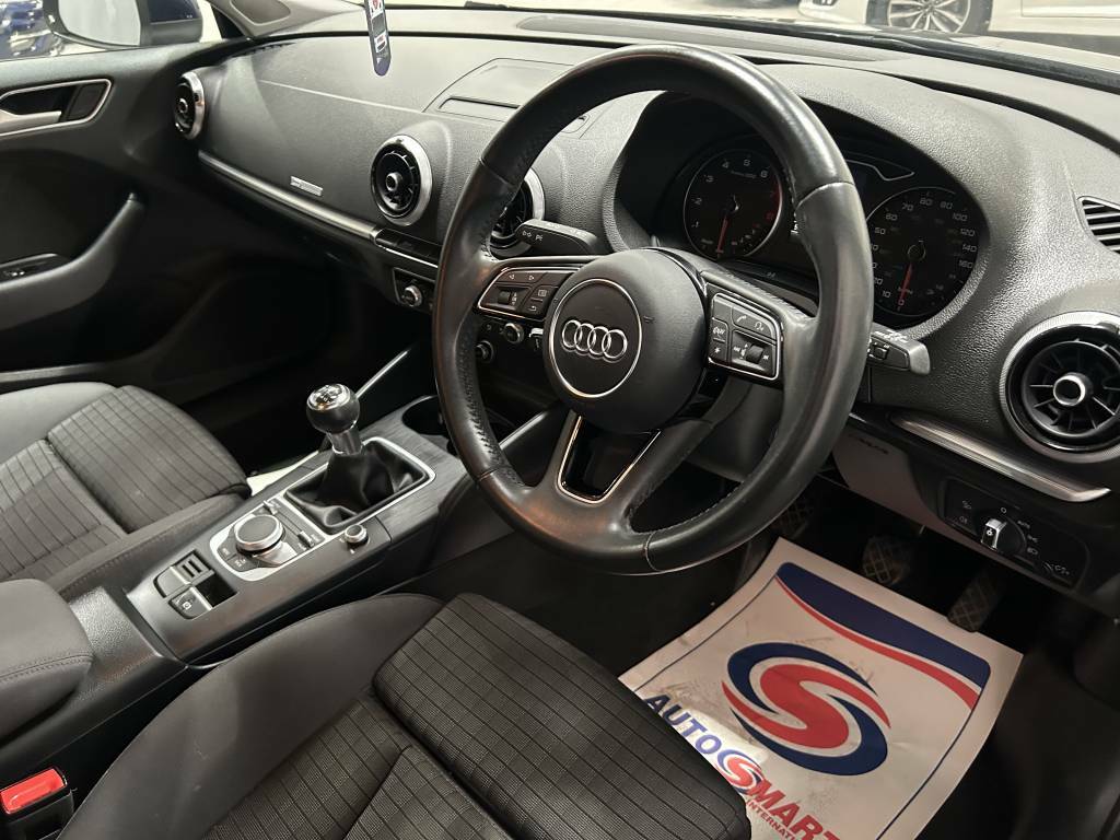 Audi A3 Sportback 1.4 Tfsi Sport Blue #3