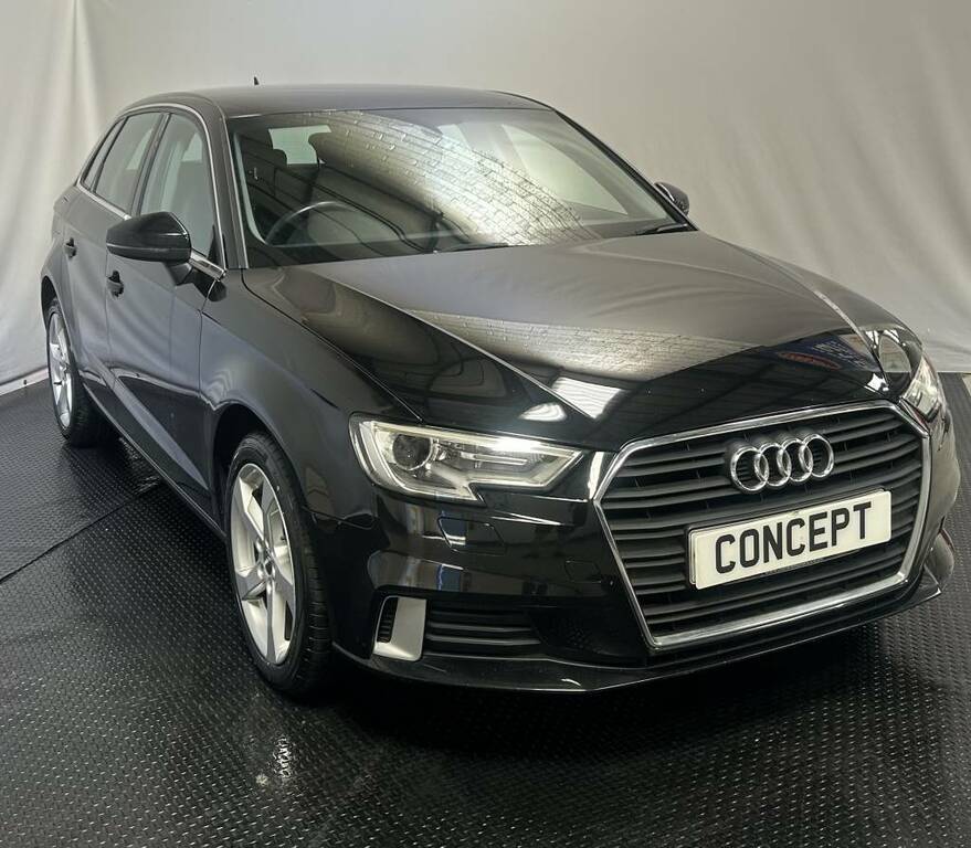 Audi A3 Sportback 1.6 Tdi 116 Sport Black #2