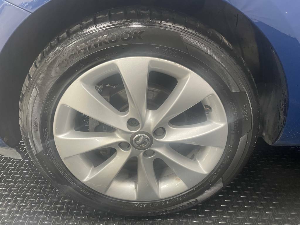 Vauxhall Corsa Hatchback Special Ed 1.4 75 Energy Blue #5