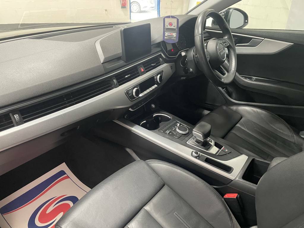 Audi A5 Coupe 2.0 Tdi Ultra Sport Black #3