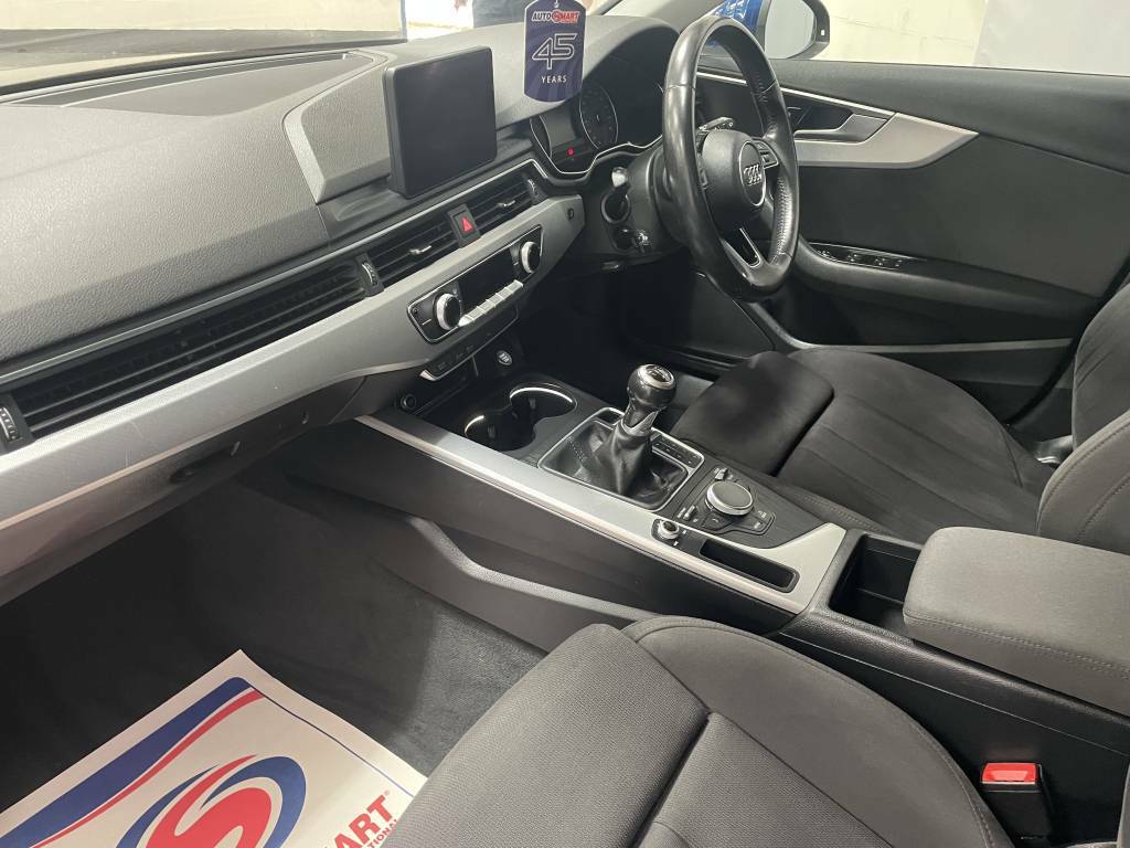 Audi A4 Avant Avant 2.0 Tdi Ultra Sport Blue #4