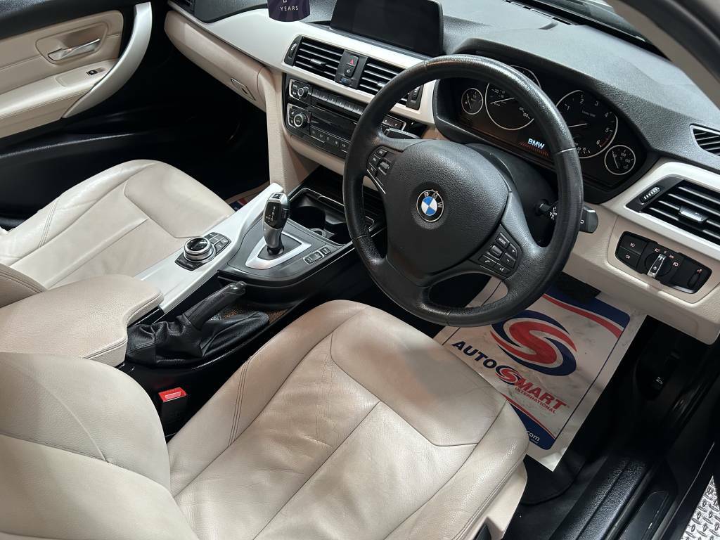 BMW 3 Series Touring 320D Efficientdynamics Plus Silver #3