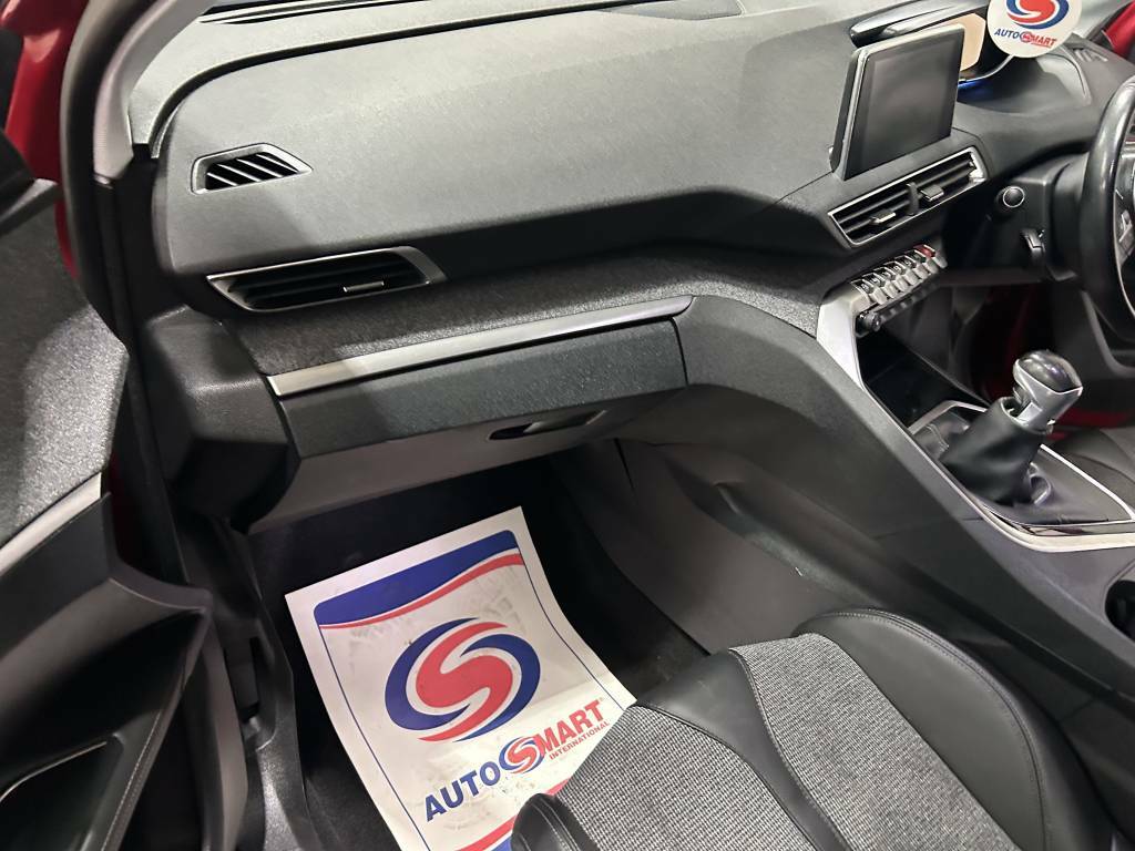 Peugeot 3008 Estate 1.5 Bluehdi Allure  Red #4