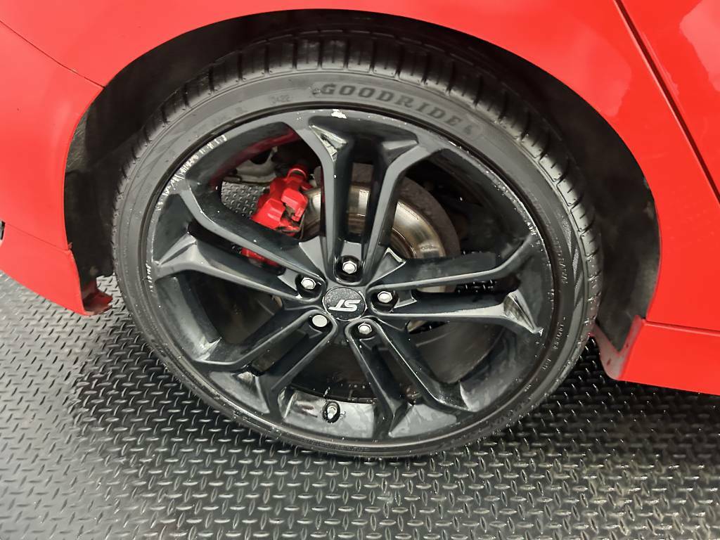 Ford Focus Hatchback 2.0 Tdci 185 St-2 Red #5