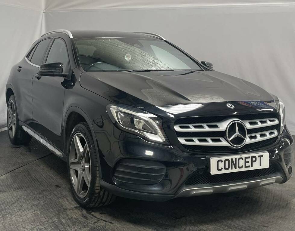 Mercedes-Benz GLA Class Hatchback Gla 200D Amg Line Premium Black #2