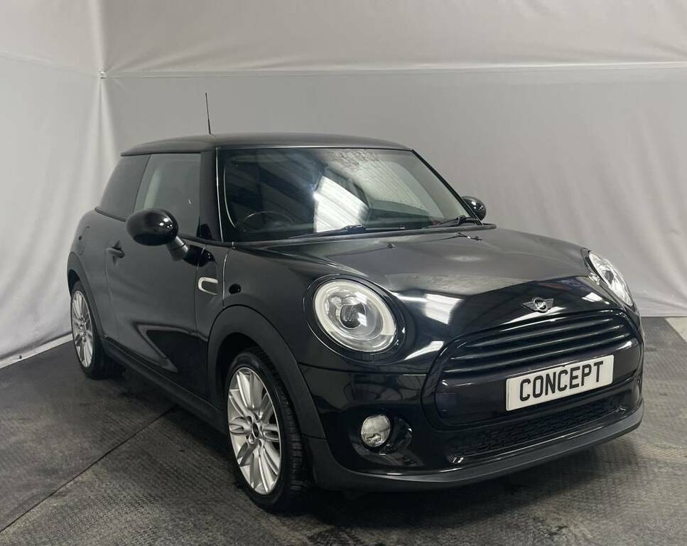 Mini Hatch 1.5 Cooper Black #2